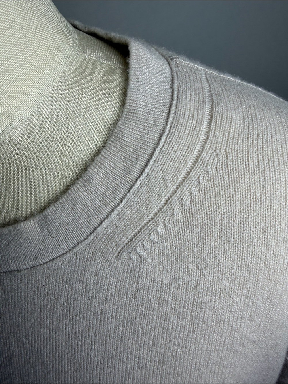 Vince Cashmere Crewneck Sweater Size L - Picture 9 of 14